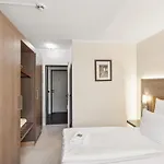 Hotel Cityhotel Amadeus 3*