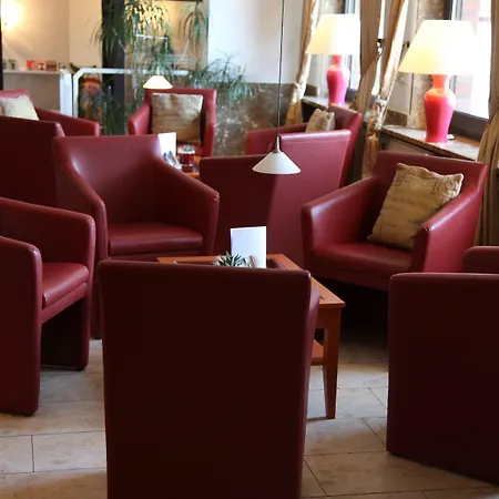 Cityhotel Amadeus ホテル