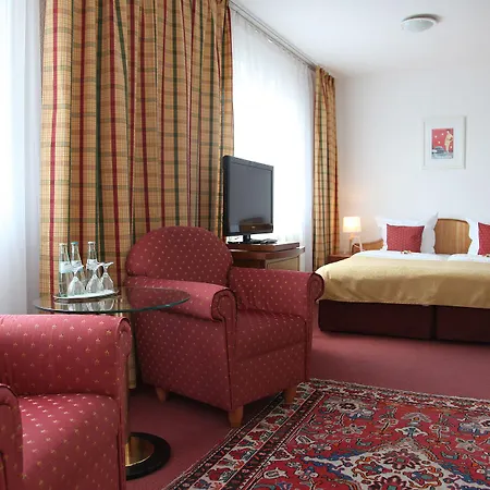 Cityhotel Amadeus ホテル