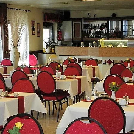 Cityhotel Amadeus Hotell