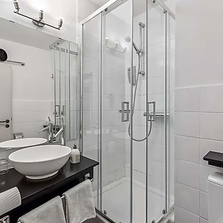 Cityhotel Amadeus Hotell 3*