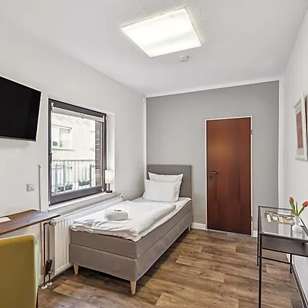 Cityhotel Amadeus Hotell 3*
